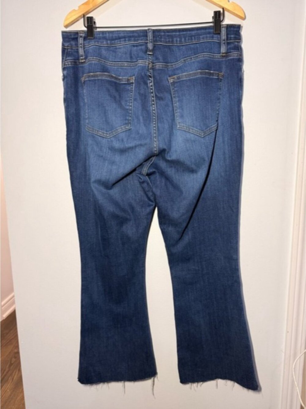 FRAME Le Crop mini boot cropped jeans size 32 - Picture 6 of 10